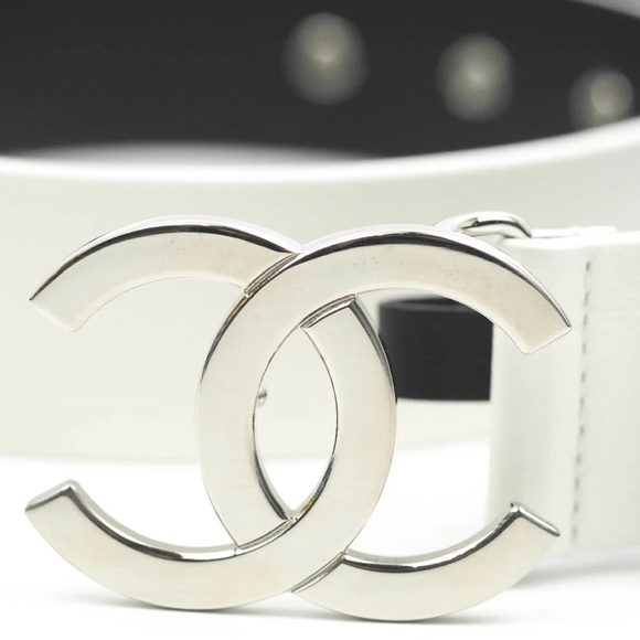 ᑕHᗩᑎƐᒪ cc logo reversible belt 🖤🤍 - Picture 2 of 5